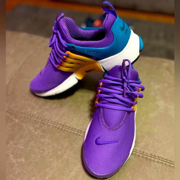 I’m purging my shoe closet and selling everything I don’t wear in rotation. - Picture 1 of 4